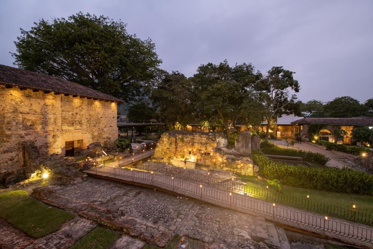 Hotel Museo Spa Casa Santo Domingo Antigua Екстериор снимка The resort at night