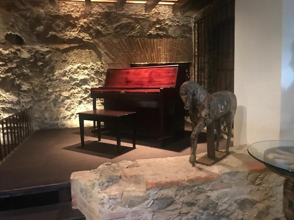 Hotel Museo Spa Casa Santo Domingo Antigua Екстериор снимка The organ at the entrance of the cave
